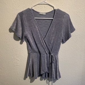 Wrap & tie top